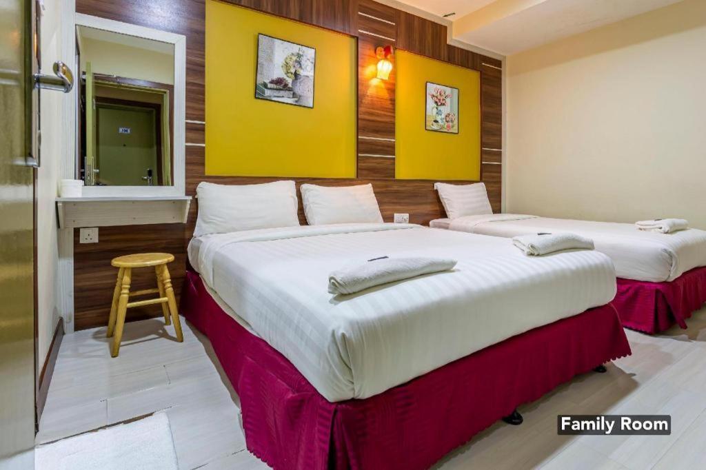 Golden Night Hotel Subang Jaya Esterno foto