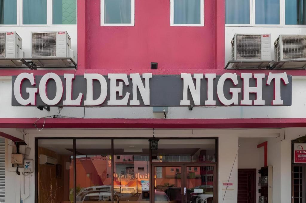 Golden Night Hotel Subang Jaya Esterno foto