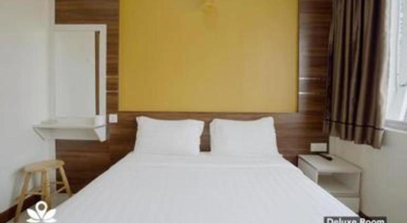 Golden Night Hotel Subang Jaya Esterno foto