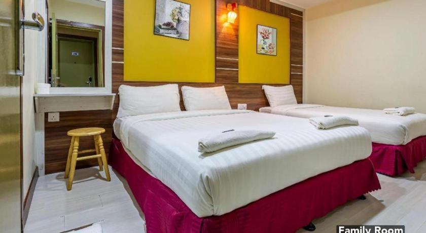 Golden Night Hotel Subang Jaya Esterno foto